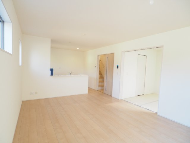 【居間・リビング】 | Livele Garden.S　笹谷塗谷地　2号棟