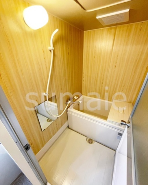 渋谷コート３号棟の浴室|綺麗な浴室です。