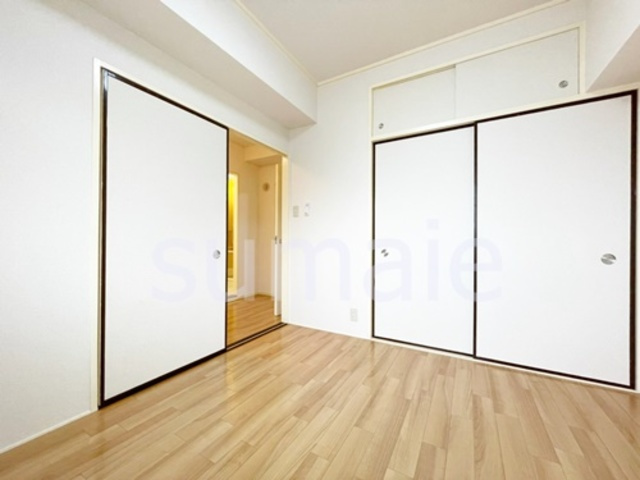 渋谷コート３号棟の洋室|明るい洋室です。