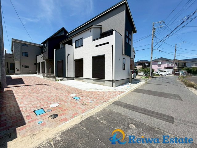 新築戸建　高座郡寒川町倉見の前面道路含む現地写真