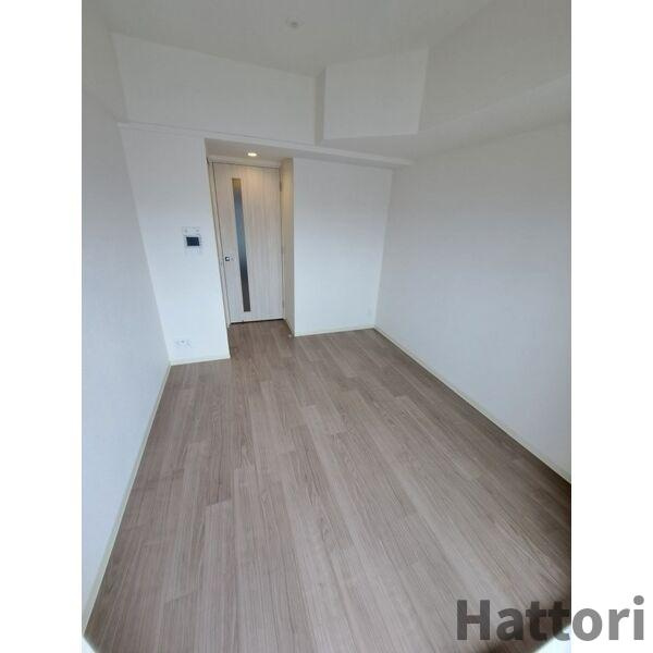 スプランディッド新大阪WESTの居間・リビング