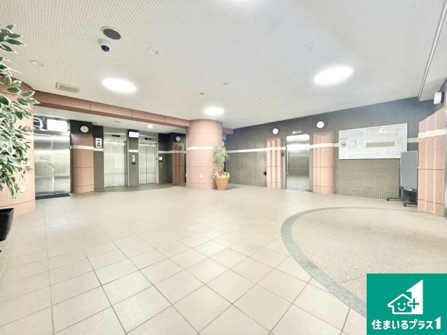 ライオンズマンション上野芝ガーデンシティのエントランス