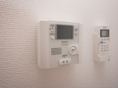 【セキュリティ】 | クオーレ靭公園 | モニター付きインターホンです