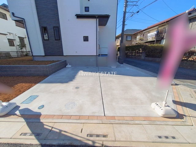 越谷市宮本町2丁目 新築分譲住宅 A号棟の駐車場