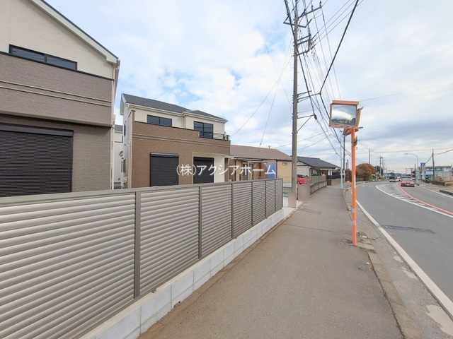 所沢市北原町・全5棟　新築一戸建　E号棟　の前面道路含む現地写真|現地写真（2026年2月13日撮影）
