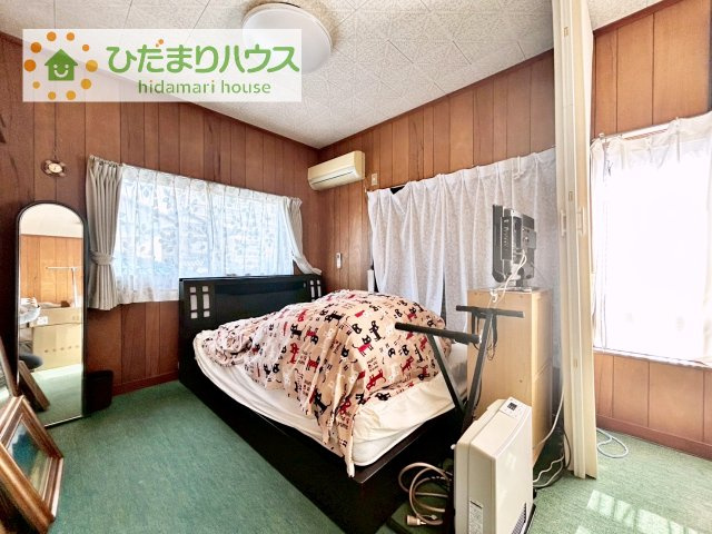 【洋室】 | 取手市中原町　中古戸建 | 2面採光で明るい空間！