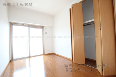 【居間・リビング】 | パルデンス・エコノⅦ | こちらのリビングで趣味の時間をお楽しみください
エコノⅦ601　2013年5月3日撮影