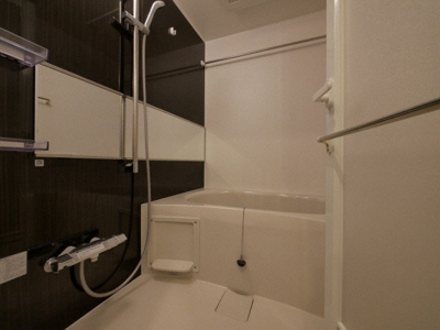 【浴室】 | シーズンフラッツ阿波座 | きれいなお風呂です