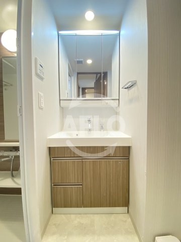 エステムコート大阪・弁天町の独立洗面台|エステムコート大阪・弁天町　独立洗面台