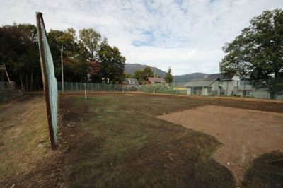 【その他】 | 大津市北比良957-13　保養所 | 敷地内テニスコート、サーフェスは補修が必要です