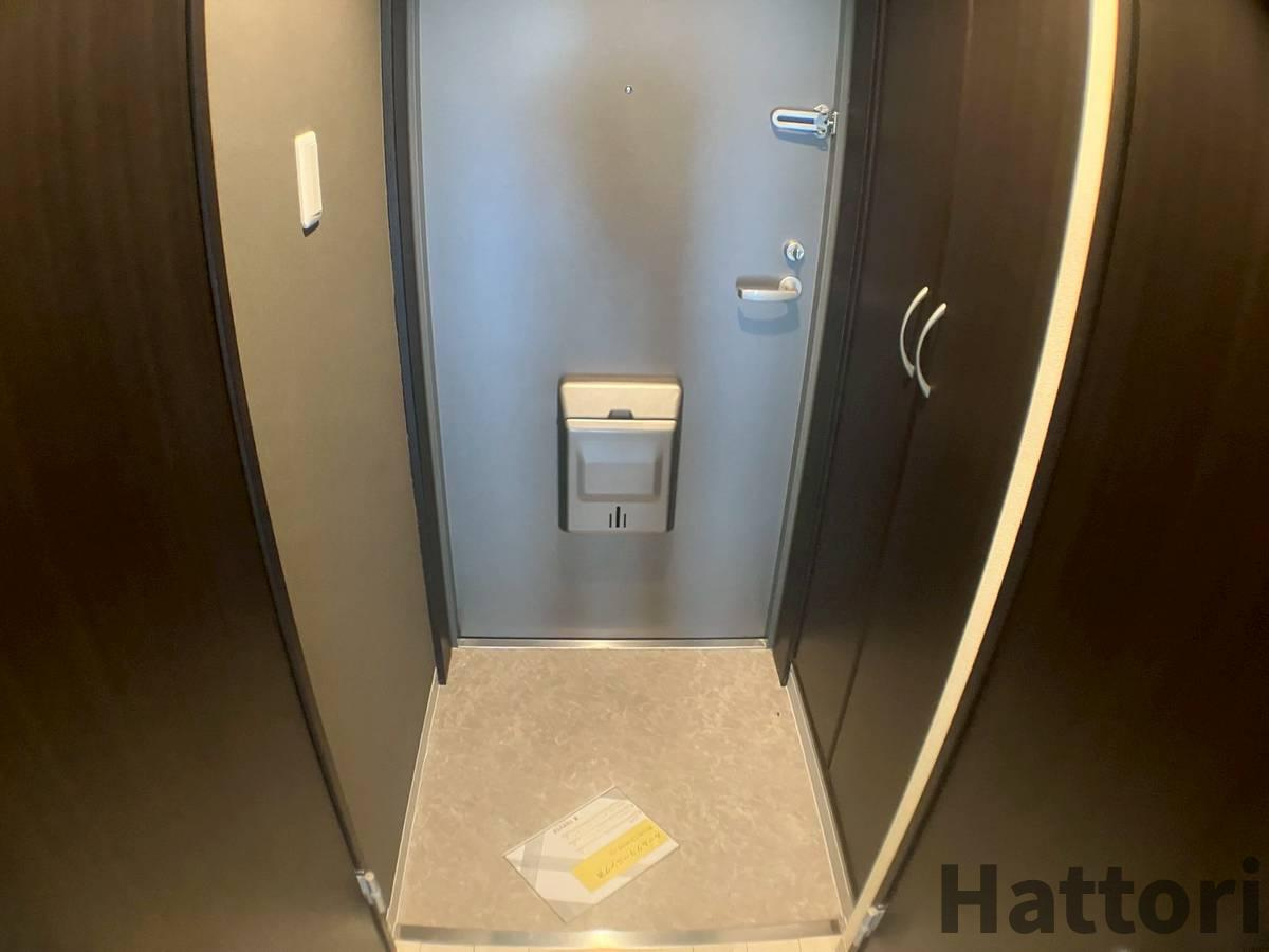 Gramercy Juso-higashi 2ndの玄関