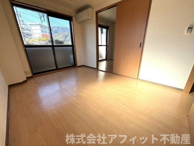【居間・リビング】 | カナール | 洋室6.1帖