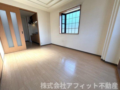 【居間・リビング】 | カナール | 洋室6.1帖