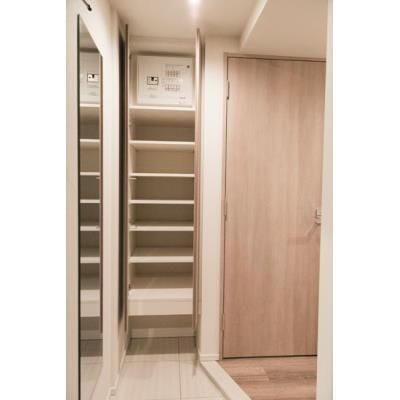 Buena Vista代々木の玄関