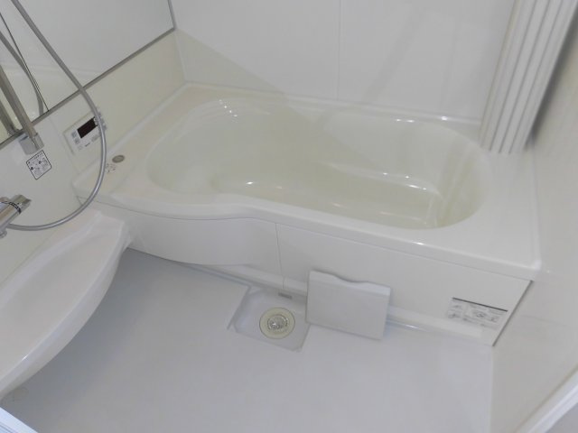 ペジーブル大垣の浴室