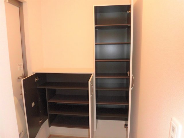 ペジーブル大垣の玄関