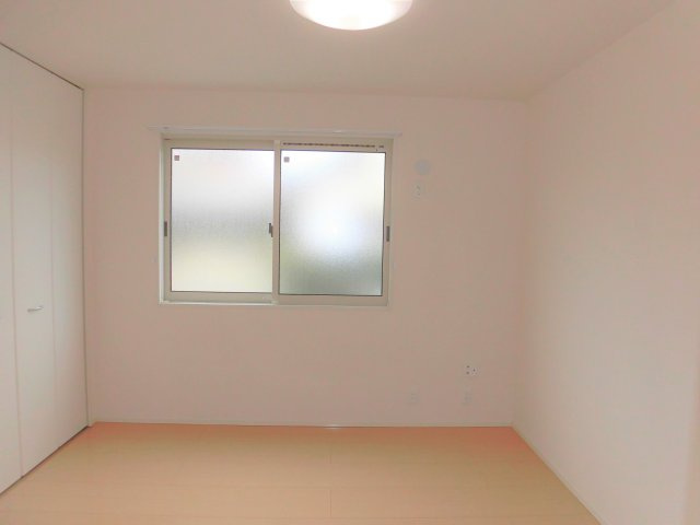 ペジーブル大垣の洋室