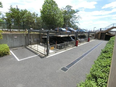 【駐車場】 | Ｓ－ＦＯＲＴ青葉しらとり台