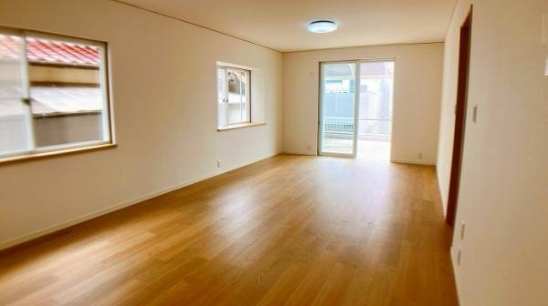 広島市安佐南区長楽寺1丁目　中古一戸建ての居間・リビング