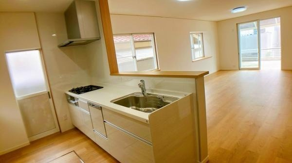 広島市安佐南区長楽寺1丁目　中古一戸建てのキッチン