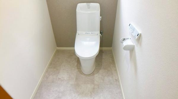 広島市安佐南区長楽寺1丁目　中古一戸建てのトイレ