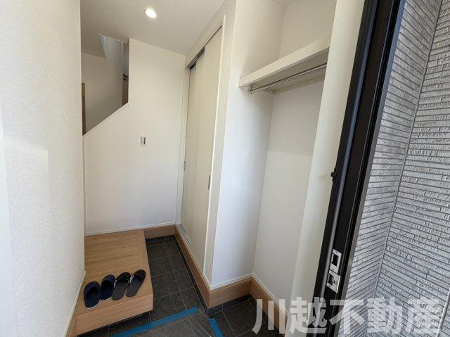 カースペース2台分　上福岡駅徒歩17分の玄関|物件探しから引き渡しまで全てお任せください