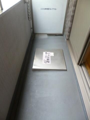 スカイコート神楽坂第２のバルコニー