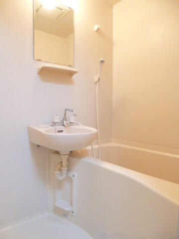 スカイコート神楽坂第２の浴室