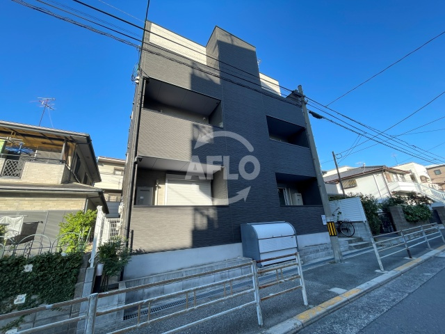 CRASTINE遠里小野