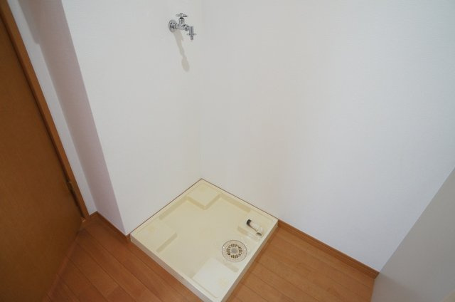 【設備】 | サンシャルム万代 | 室内洗濯機置場