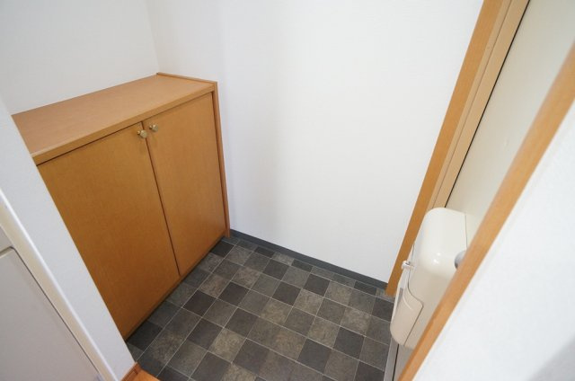 【玄関】 | サンシャルム万代