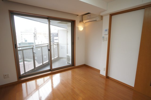 【居間・リビング】 | サンシャルム万代