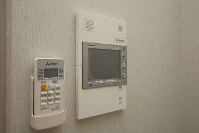 【セキュリティ】 | プライマル靱本町 | モニター付きインターホンです