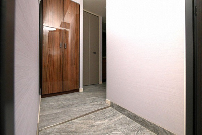 【玄関】 | プライマル靱本町 | 収納もある玄関です