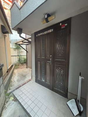 【エントランス】 | 寝屋川市川勝町戸建