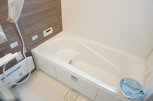 草加市手代2丁目 新築分譲住宅の浴室