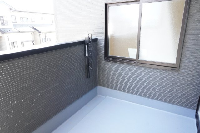 草加市手代2丁目 新築分譲住宅のバルコニー