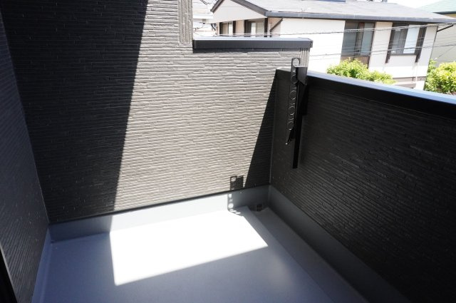 草加市手代2丁目 新築分譲住宅のバルコニー