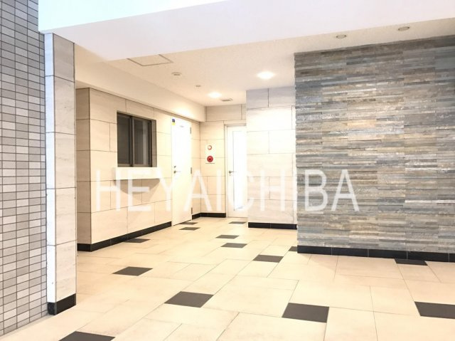 ライジングプレイス浅草EASTのロビー