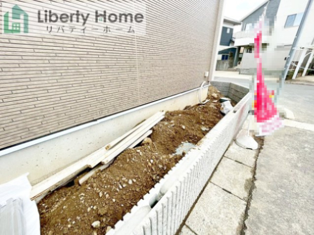 龍ケ崎市姫宮町　新築戸建の前面道路含む現地写真