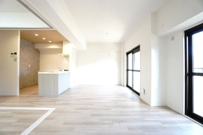 【居間・リビング】 | 【上質リノベ】ペルル中山南 | 室内（2025年11月15日13：00頃）撮影