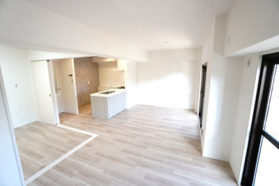 【居間・リビング】 | 【上質リノベ】ペルル中山南 | 室内（2025年11月15日13：00頃）撮影