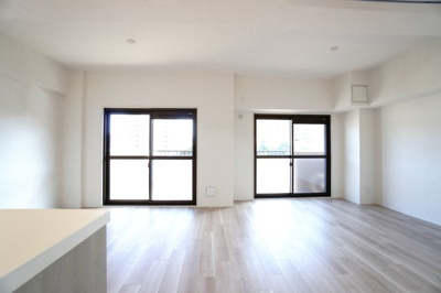 【居間・リビング】 | 【上質リノベ】ペルル中山南 | 室内（2025年11月15日13：00頃）撮影