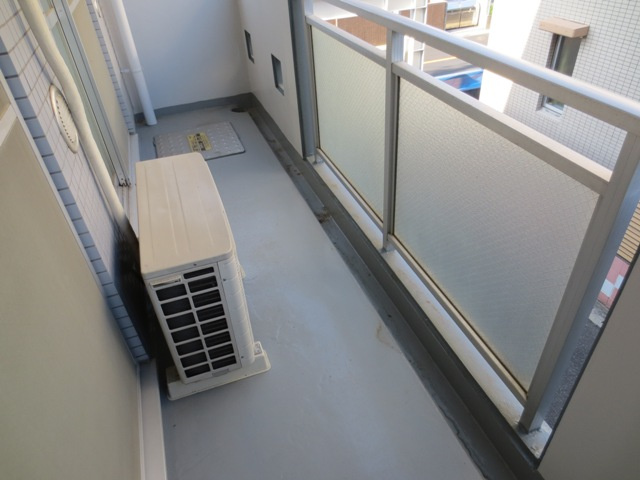 シャンブル武蔵浦和のバルコニー