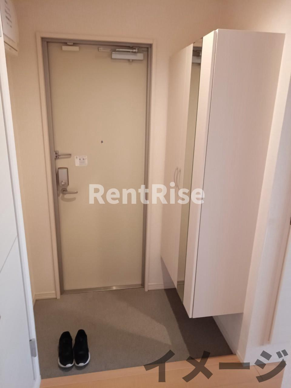 リバーパーク Ｓの玄関