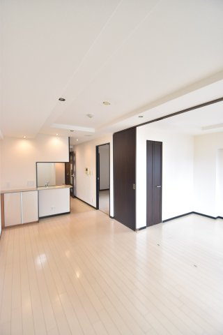大阪市都島区東野田町１丁目の賃貸マンションの居間・リビング