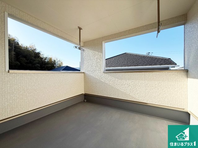 岸和田市門前町　第2期　新築一戸建てのバルコニー|急な雨でも安心のインナーバルコニー！