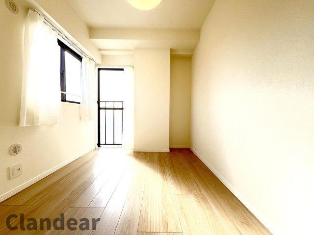 ライオンズマンション東向島第2の洋室|ドキドキの新生活も、安心してスタート。ぴったりの住まいを見つけませんか？クランディアが一緒に住まい選びをサポートします‼　まずは、お気軽にお問合せください　＃クランディア