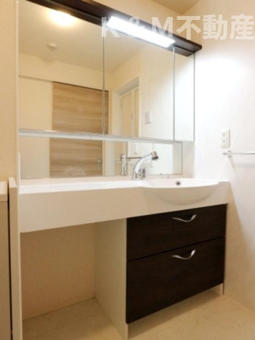 レーヴマニフィック南柏のキッチン|コンパクトなキッチンで掃除もラクラク