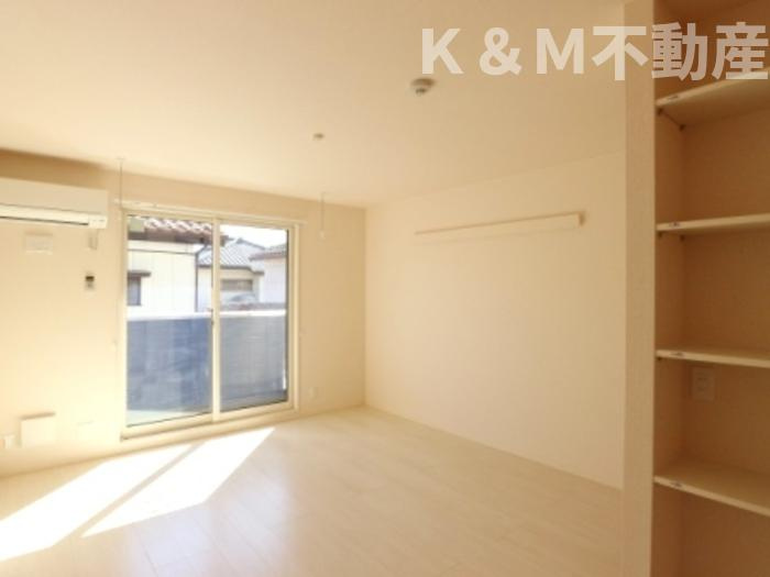 レーヴマニフィック南柏の居間・リビング|ゆったり過ごせる居間です